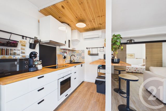 Appartement T2 à louer - 2 pièces - 37.76 m2 - BORDEAUX - 33 - AQUITAINE - Century 21 Hesteda