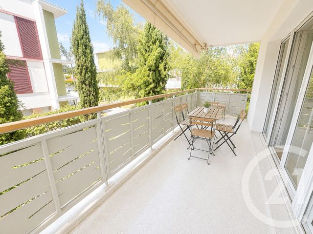 Appartement T4 à louer - 4 pièces - 85.4 m2 - BRUGES - 33 - AQUITAINE - Century 21 Hesteda
