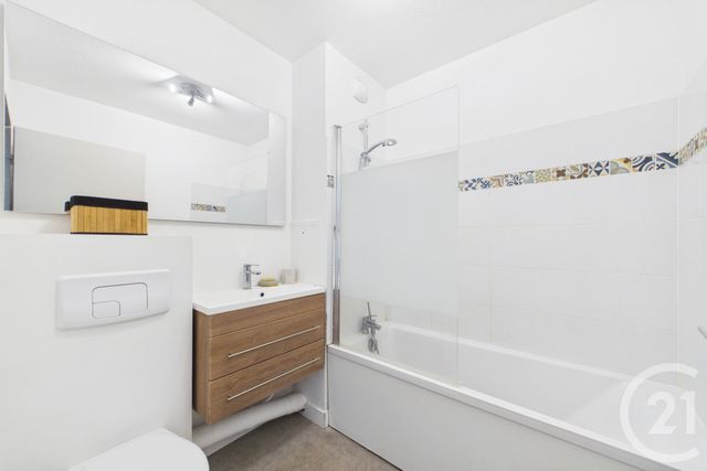 Appartement T2 à louer - 2 pièces - 48.0 m2 - LE BOUSCAT - 33 - AQUITAINE - Century 21 Hesteda