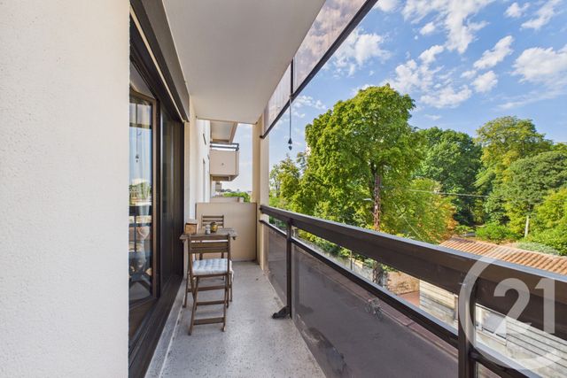 Appartement T2 à louer - 2 pièces - 48.0 m2 - LE BOUSCAT - 33 - AQUITAINE - Century 21 Hesteda