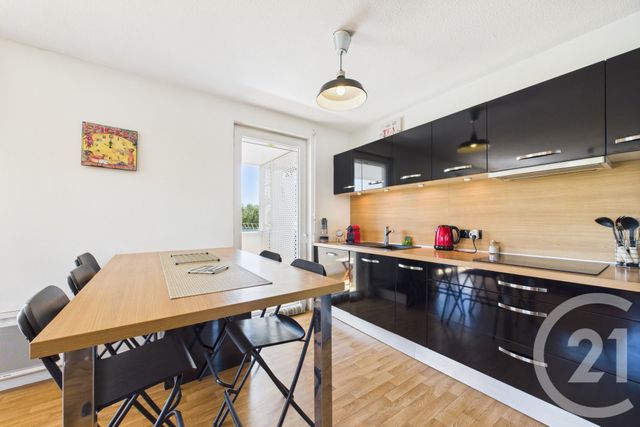 Appartement T3 à louer - 3 pièces - 65.33 m2 - BORDEAUX - 33 - AQUITAINE - Century 21 Hesteda