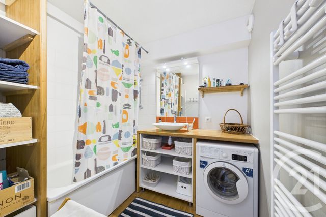 Appartement T3 à louer - 3 pièces - 65.33 m2 - BORDEAUX - 33 - AQUITAINE - Century 21 Hesteda