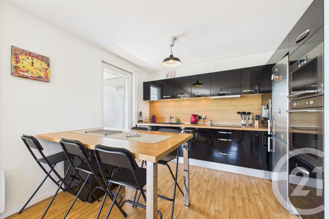 Appartement T3 à louer - 3 pièces - 65.33 m2 - BORDEAUX - 33 - AQUITAINE - Century 21 Hesteda