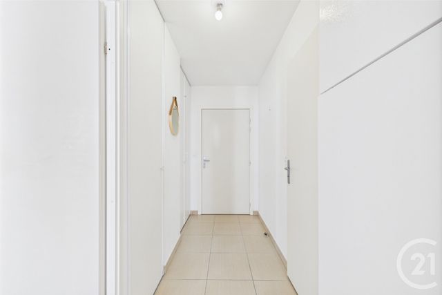 Appartement T2 à louer - 2 pièces - 41.54 m2 - BORDEAUX - 33 - AQUITAINE - Century 21 Hesteda