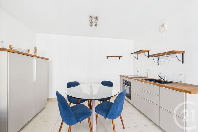 Appartement T2 à louer - 2 pièces - 41.54 m2 - BORDEAUX - 33 - AQUITAINE - Century 21 Hesteda