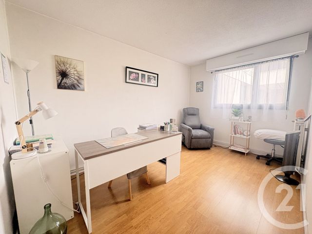 Appartement T2 à vendre - 2 pièces - 50.57 m2 - LE BOUSCAT - 33 - AQUITAINE - Century 21 Hesteda