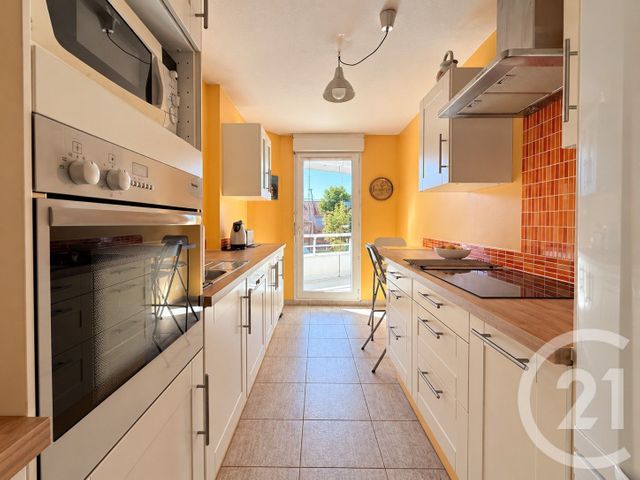 Appartement T3 à louer - 3 pièces - 73.7 m2 - BRUGES - 33 - AQUITAINE - Century 21 Hesteda