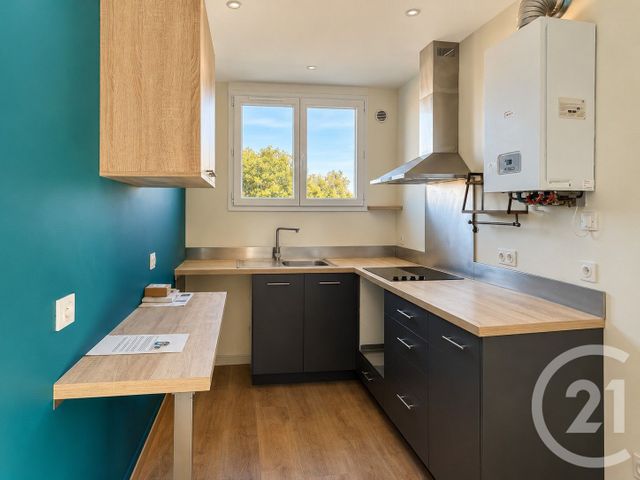 Appartement T4 à louer - 4 pièces - 74.6 m2 - LE BOUSCAT - 33 - AQUITAINE - Century 21 Hesteda