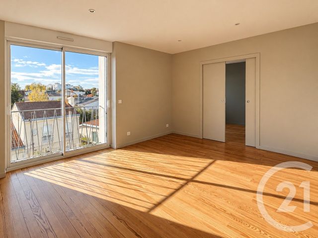 Appartement T4 à louer - 4 pièces - 74.6 m2 - LE BOUSCAT - 33 - AQUITAINE - Century 21 Hesteda