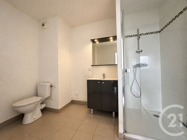 Appartement T2 à vendre - 2 pièces - 39.7 m2 - EYSINES - 33 - AQUITAINE - Century 21 Hesteda