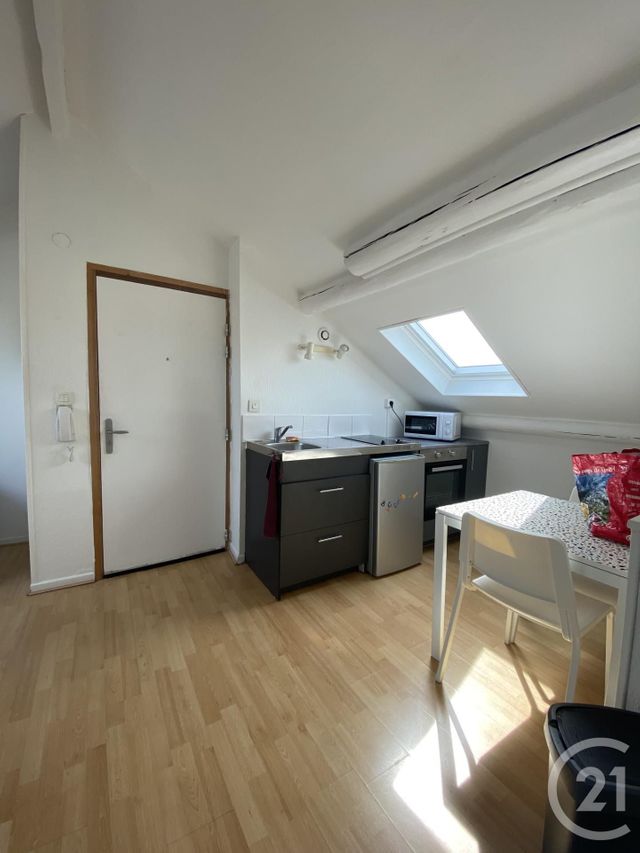 Appartement F1 à louer - 1 pièce - 18 m2 - Metz - 57 - LORRAINE